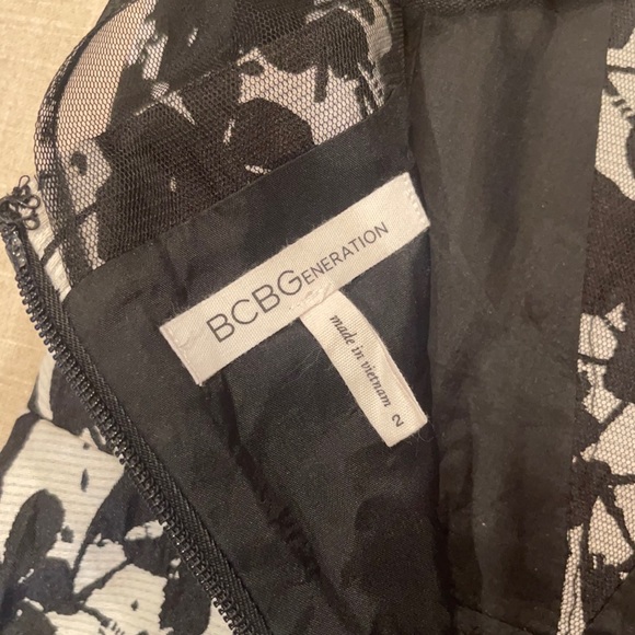 BCBGeneration Black and White Cocktail Dress Sz:2 - Picture 7 of 7